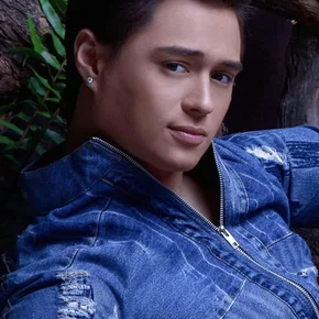 Photo star :  Enrique Gil