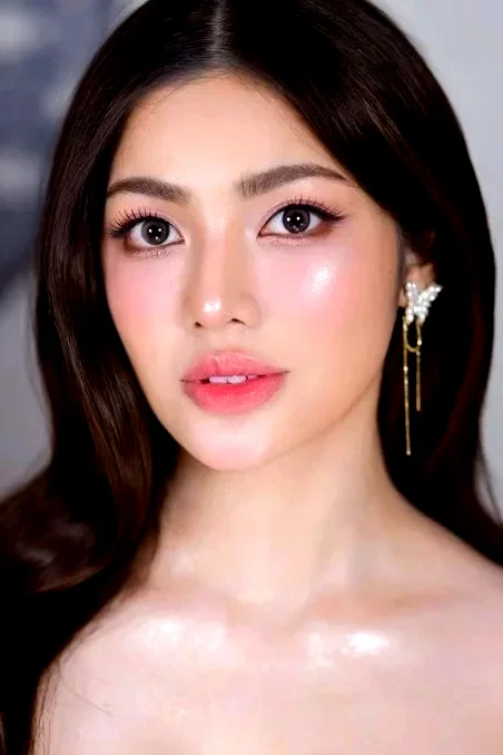  Jane De Leon