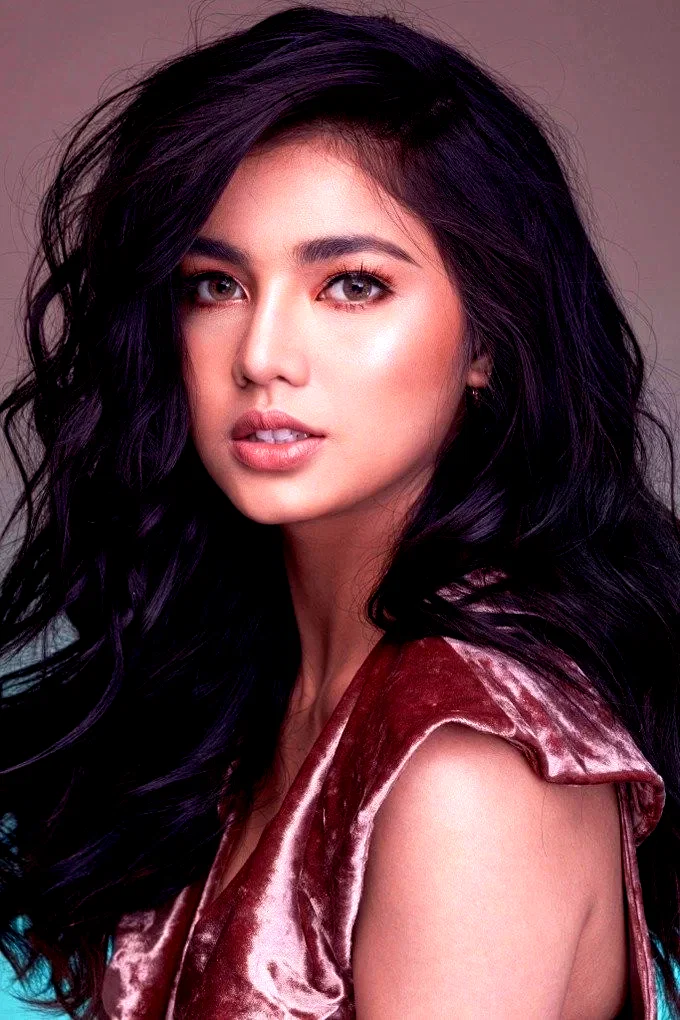  Jane De Leon