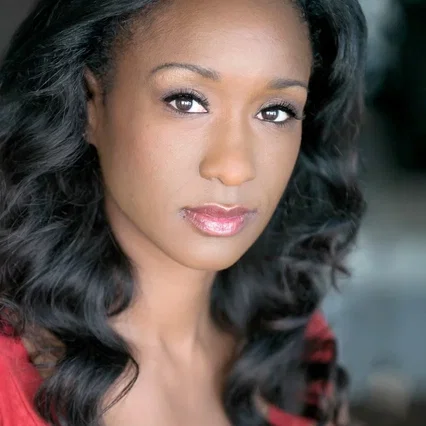  Adriane McLean