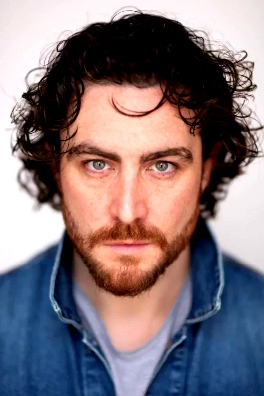  Laurence O'Fuarain