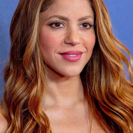  Shakira