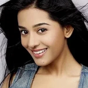  Amrita Rao