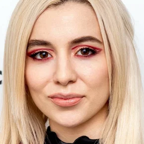 Photo star :  Ava Max