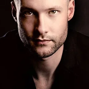 Photo star :  Calum Scott