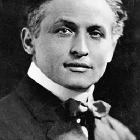 Photo star :  Harry Houdini