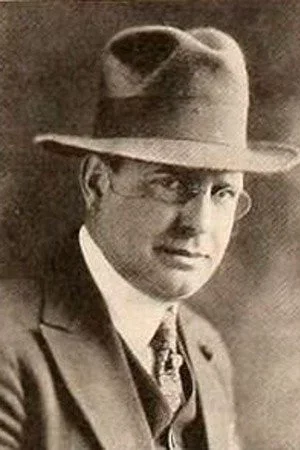 Photo de  Burton Lorain King