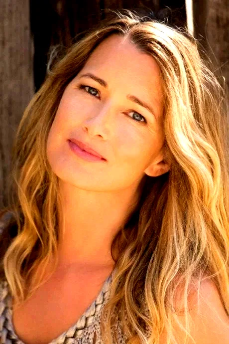  Suzanne Lanza