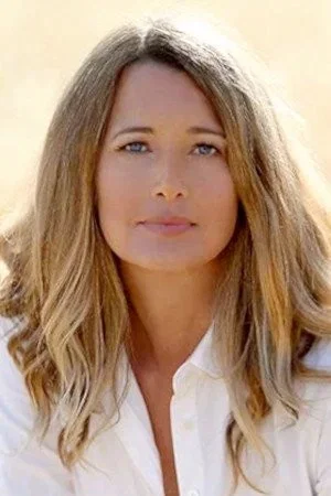  Suzanne Lanza photo