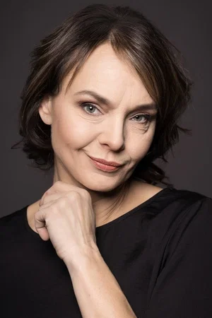  Elina Reinold