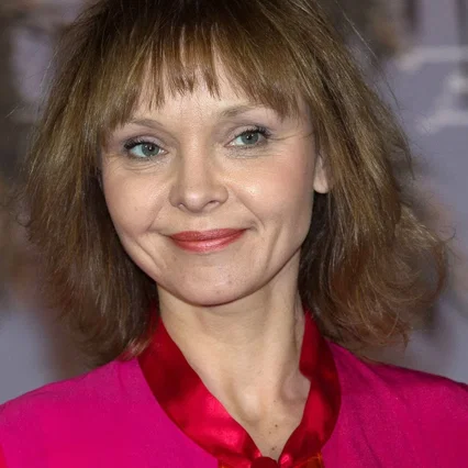  Elina Reinold