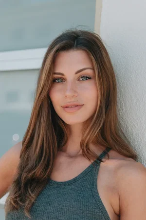 Brooke Swallow photo