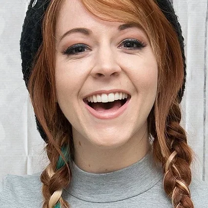  Linda Stirling