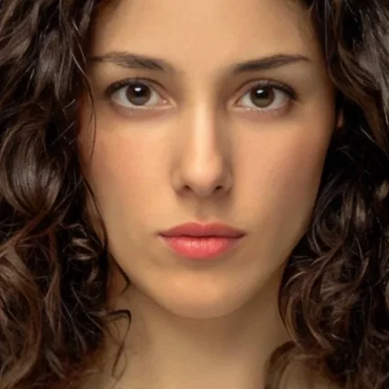  Cansu Tosun