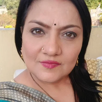  Poonam Mathur