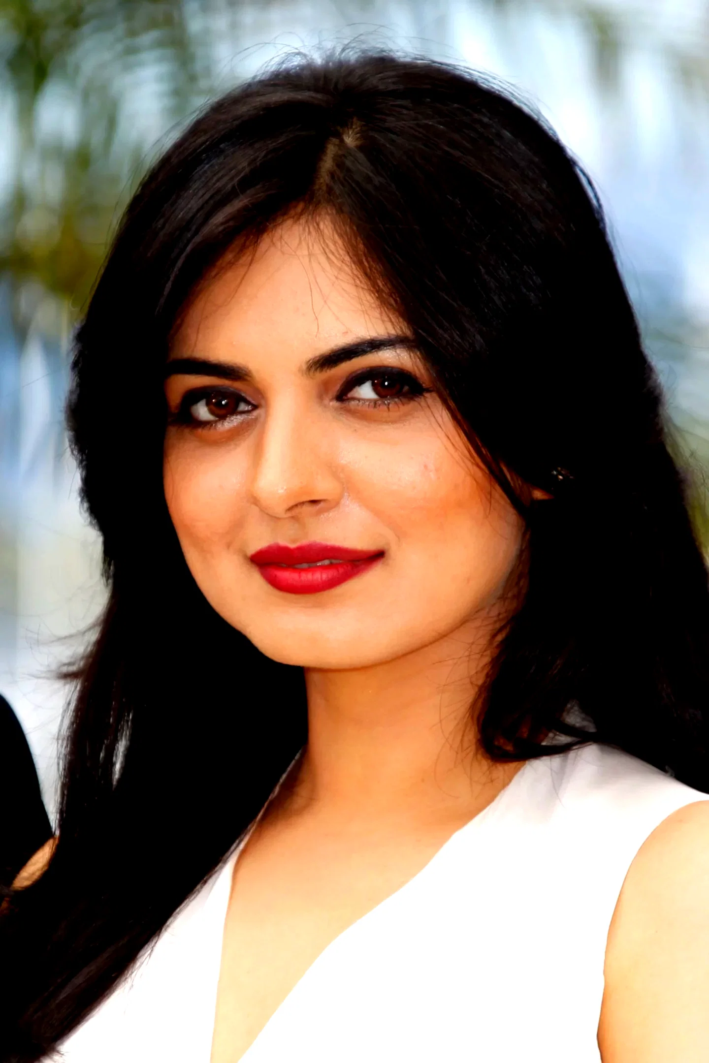  Niharika Singh