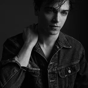 Photo star :  Sean Grandillo