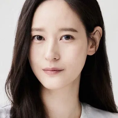  Rie Young Zin