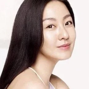 Photo star :    Lee Mi-youn 