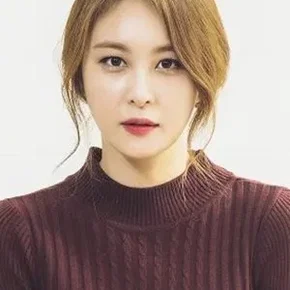 Photo star :  Son Eun-seo