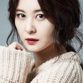Photo star :  Son Eun-seo