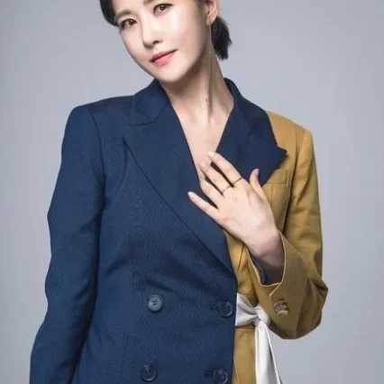  Kim Seon-Ah