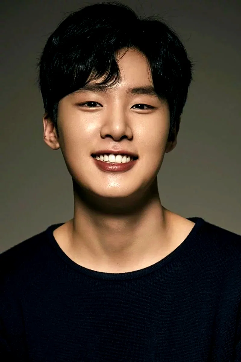  Kim Dong-hee