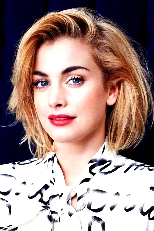  Stefanie Martini