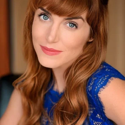 Lola Kelly