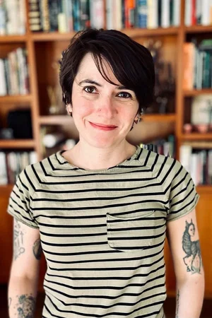  Julia Max