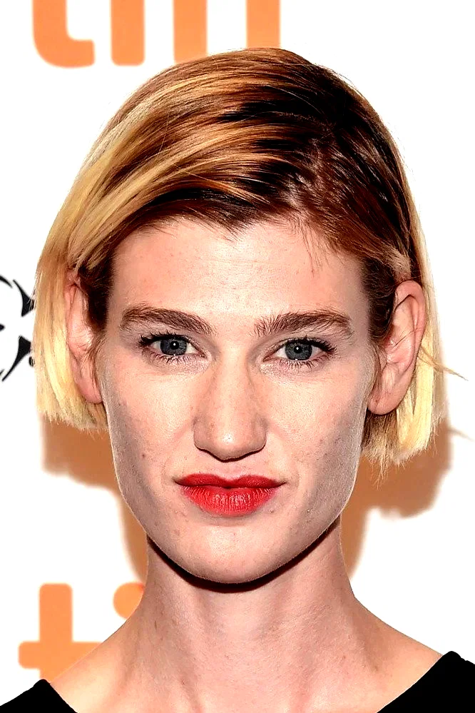 Grace Glowicki