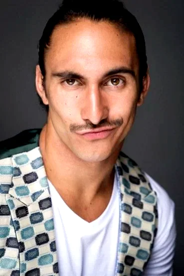  Mauricio Morales