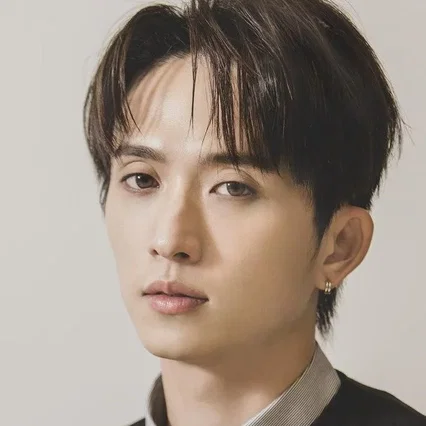  Qiu Feng Ze