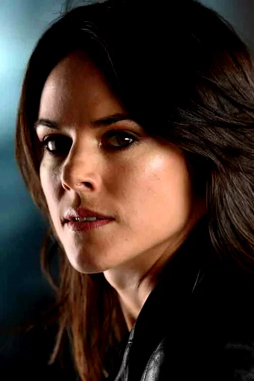  Sarah Butler