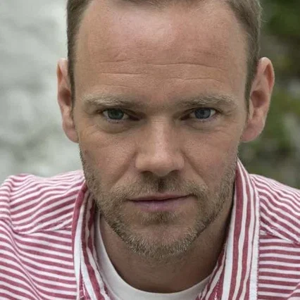 Joe  Absolom