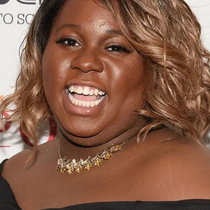  Alex Newell