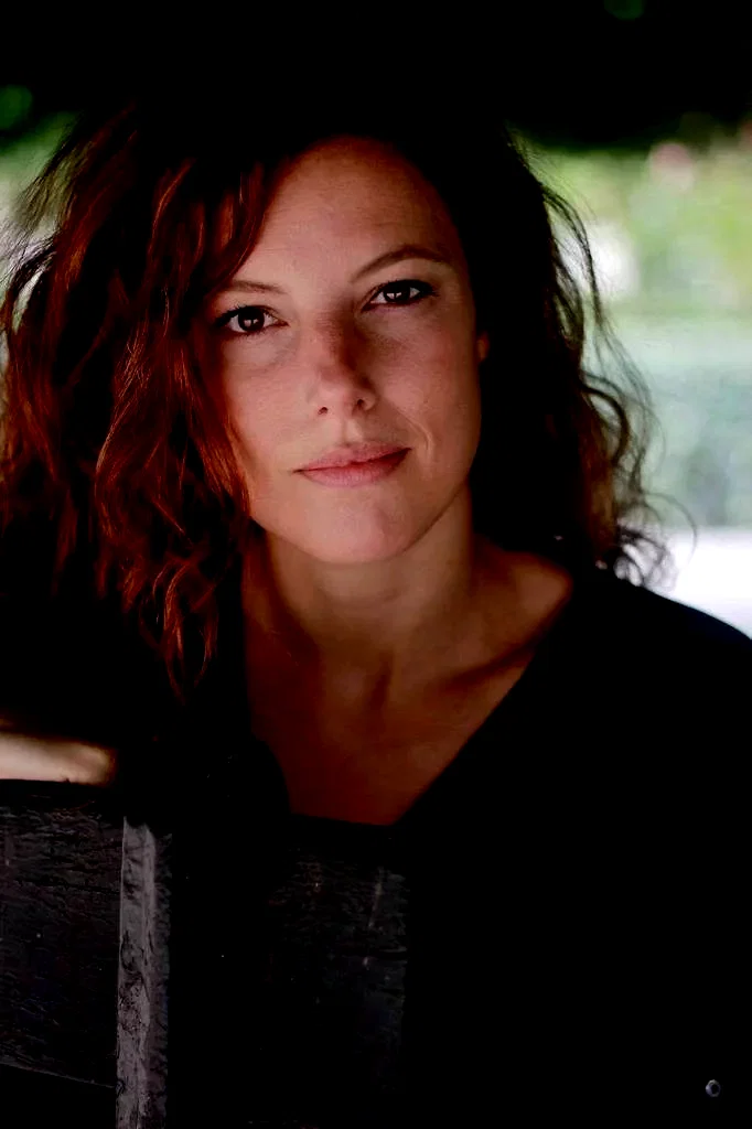  Hélène Degy