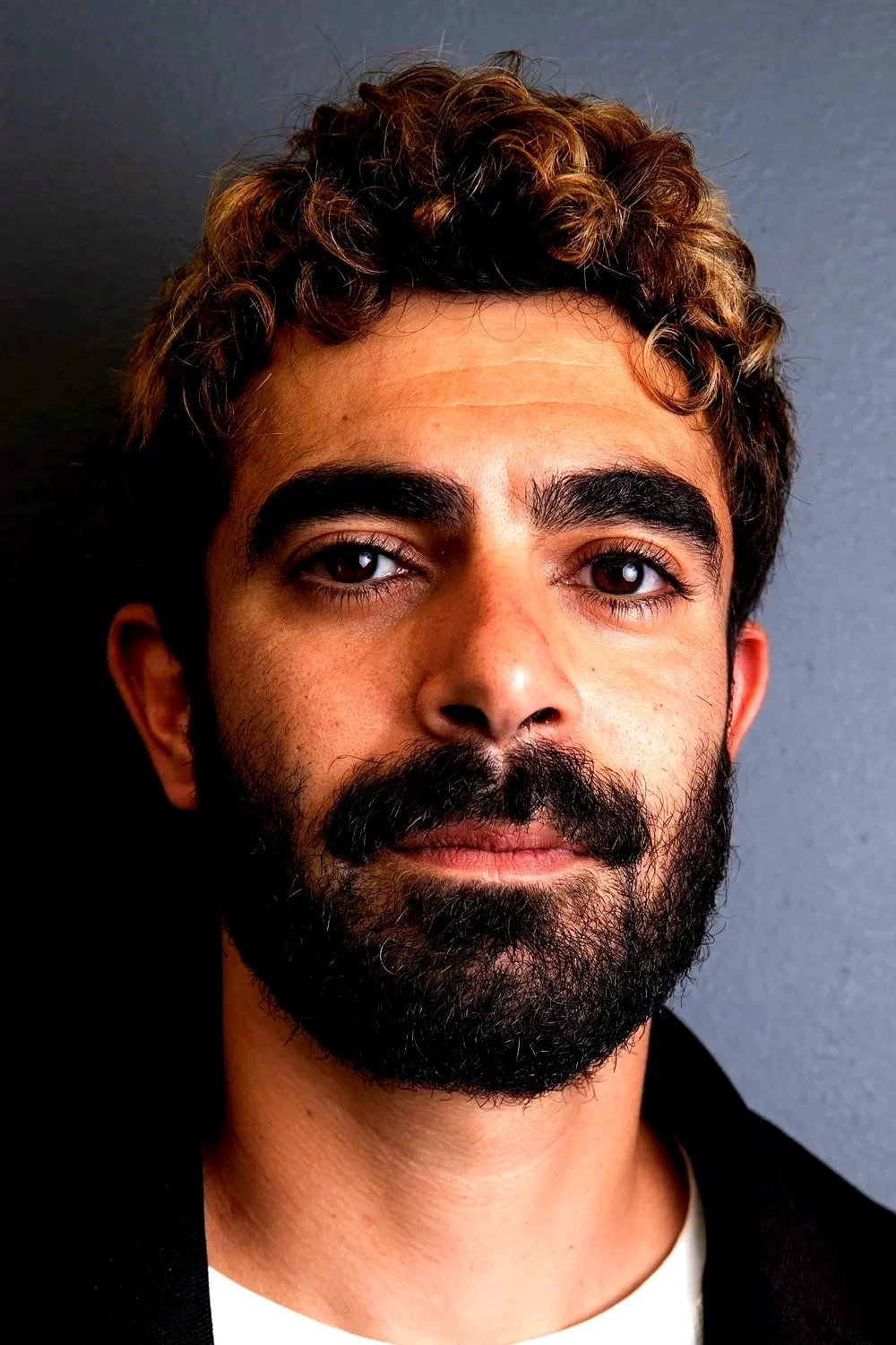  Hassan Akil
