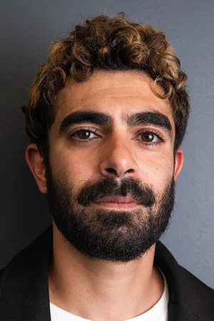  Hassan Akil photo