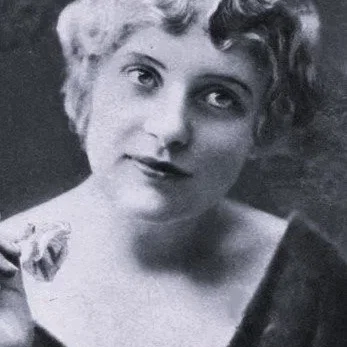  Marie Walcamp