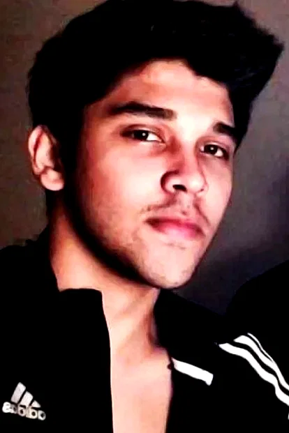  Dhruv Vikram