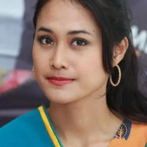 Photo star :  Putri Ayudya