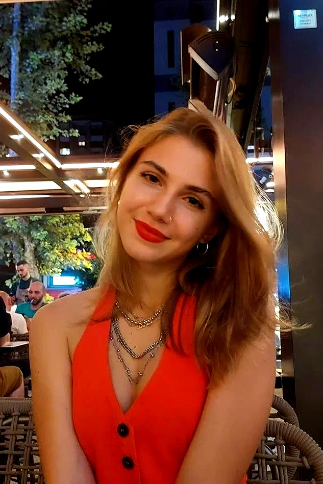  Dora Akan Zlatanova