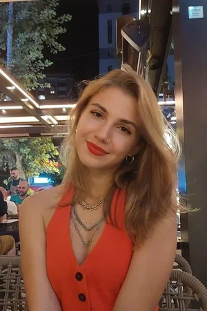  Dora Akan Zlatanova photo