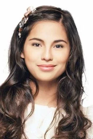  Jasmine Curtis-Smith photo