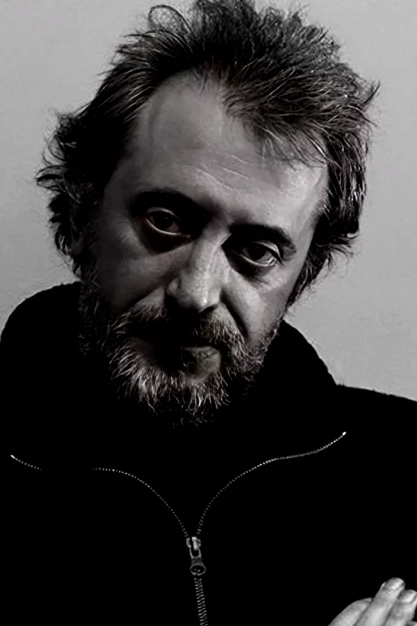  Roberto Suárez