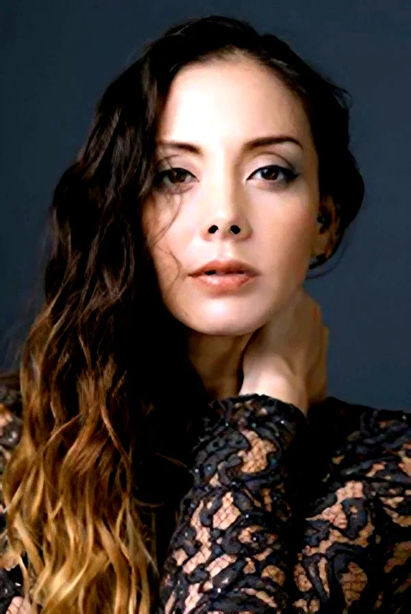 Anna Tsuchiya