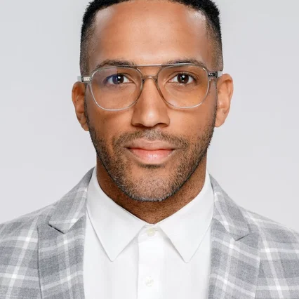  Cesár Sampson