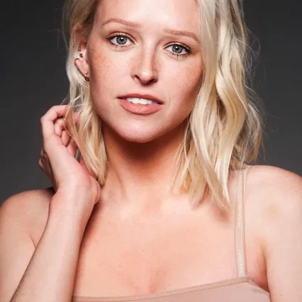  Audrey Neal