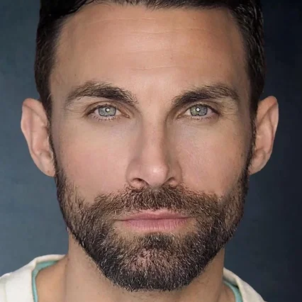  Erik Fellows